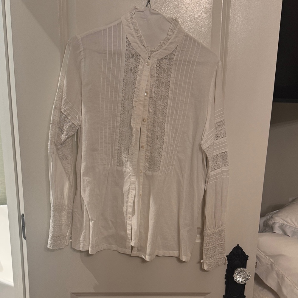 Antik Batik Cream Ruffled Blouse